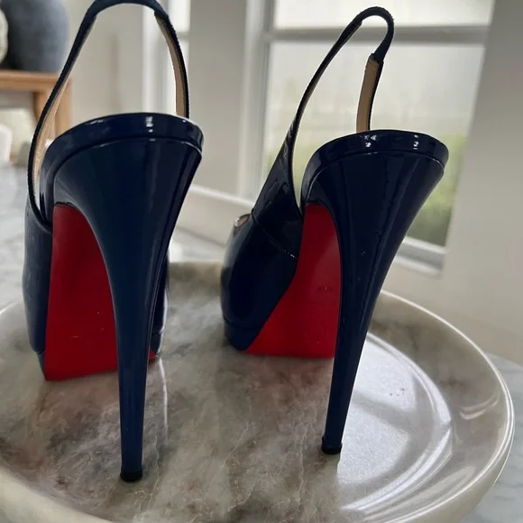 COPY - Christian Louboutin Lady Peep - Picture 3 of 5